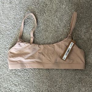Skims Scoop Bralette